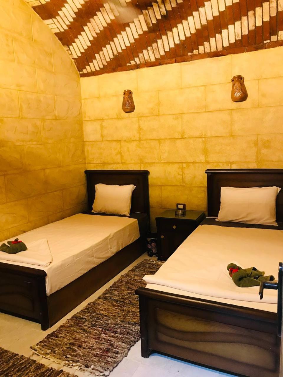 Labib Guest House Aswan Buitenkant foto
