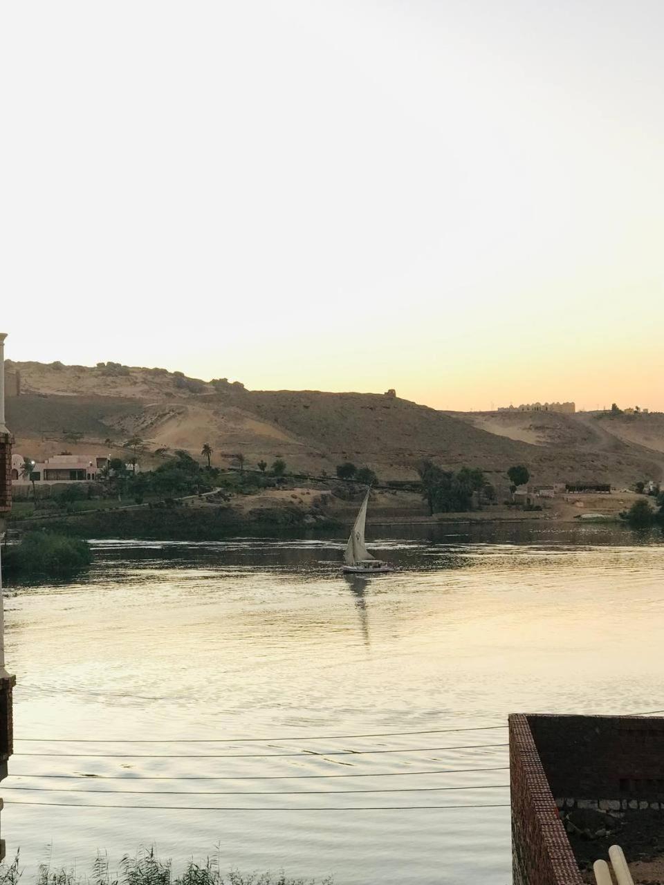 Labib Guest House Aswan Buitenkant foto