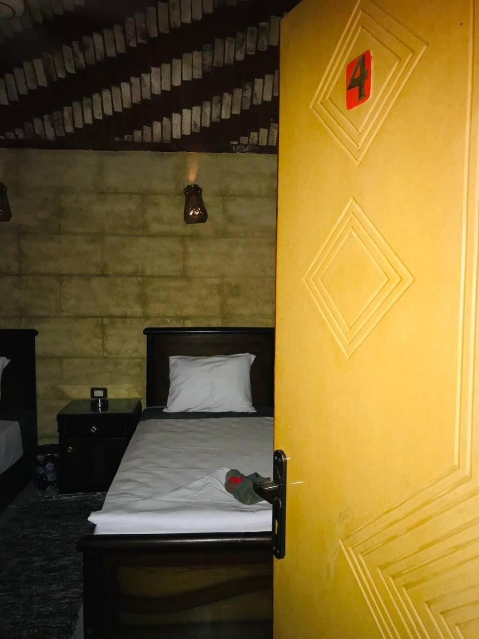 Labib Guest House Aswan Buitenkant foto