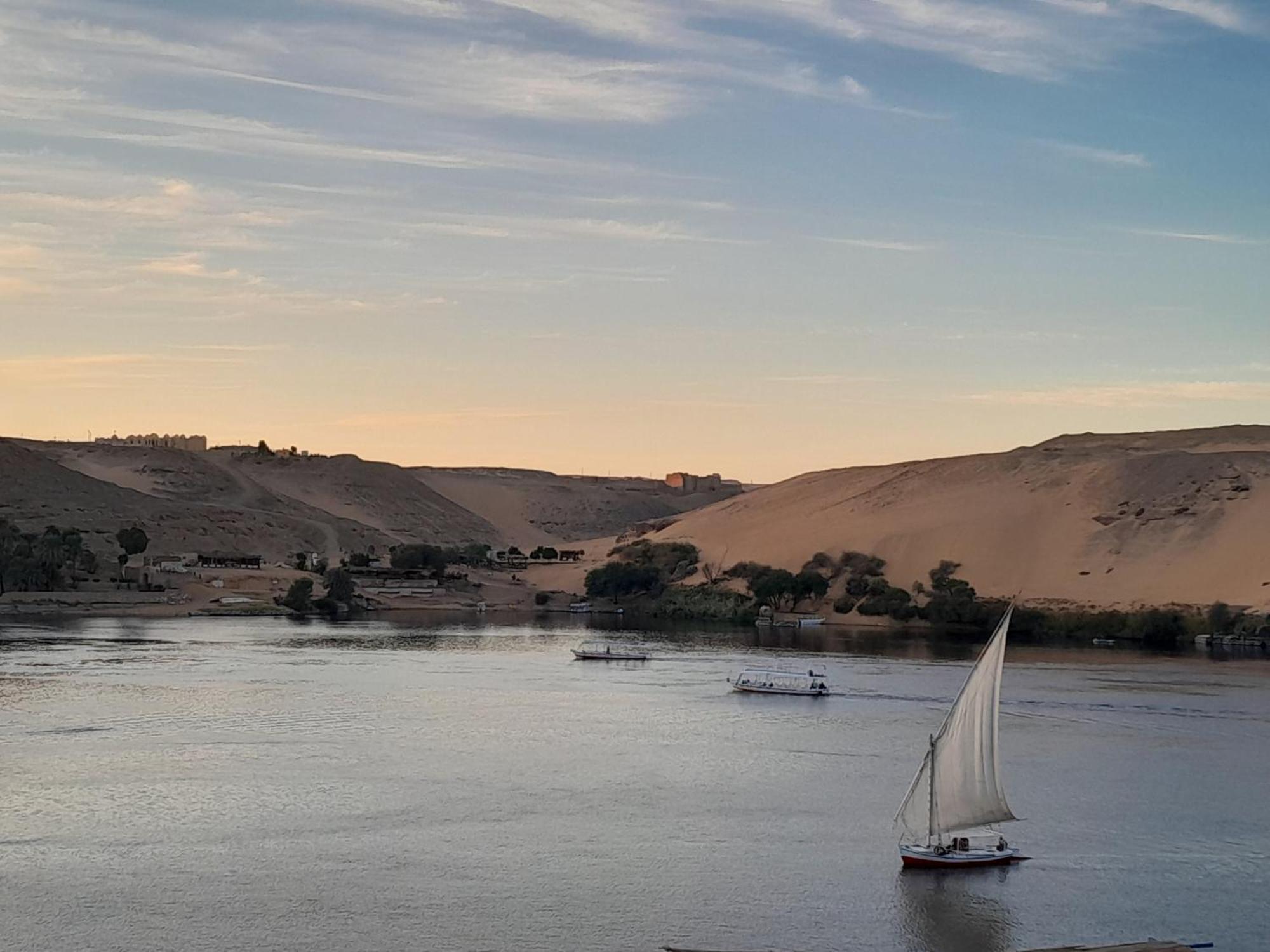 Labib Guest House Aswan Buitenkant foto