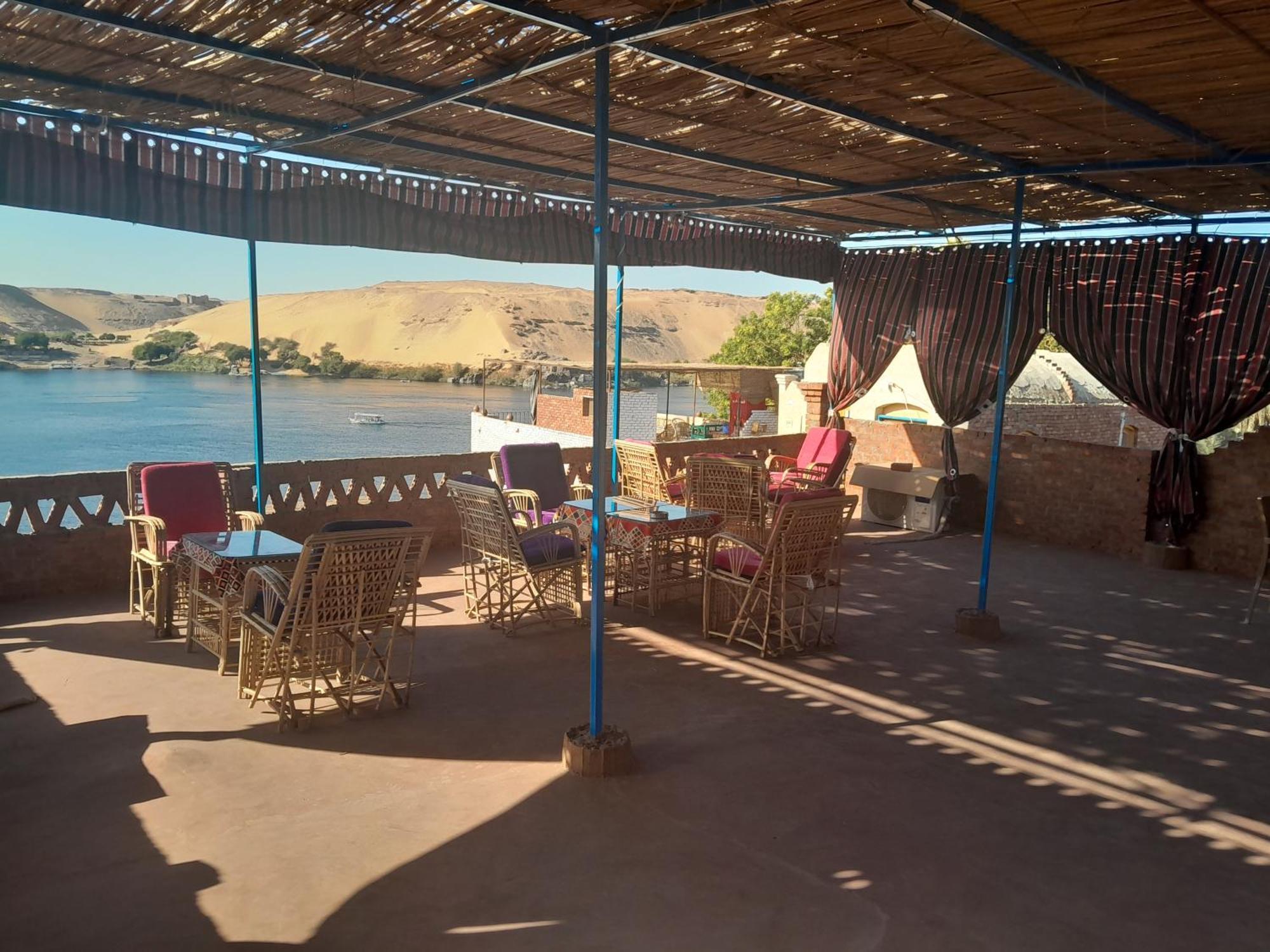 Labib Guest House Aswan Buitenkant foto