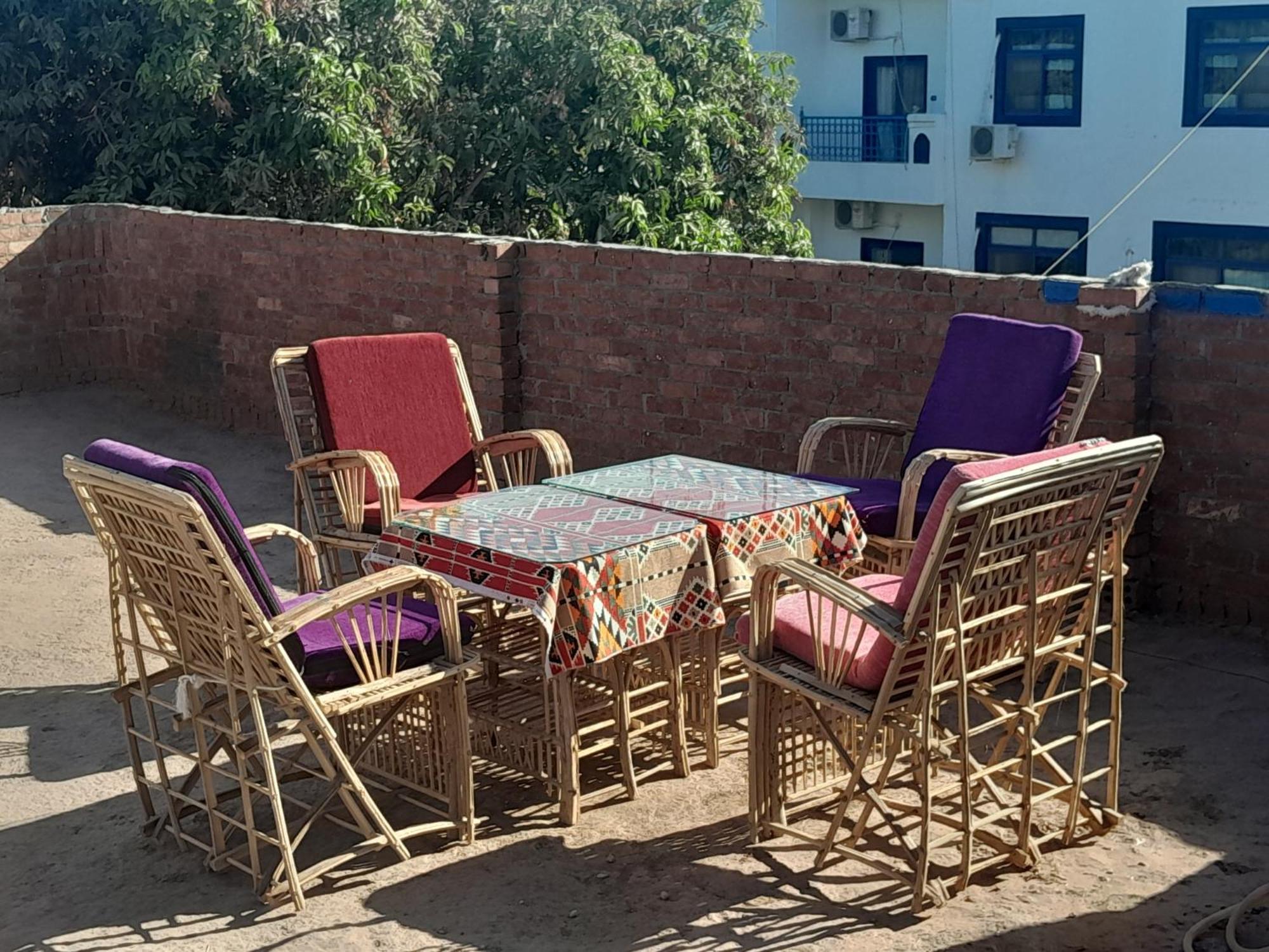 Labib Guest House Aswan Buitenkant foto